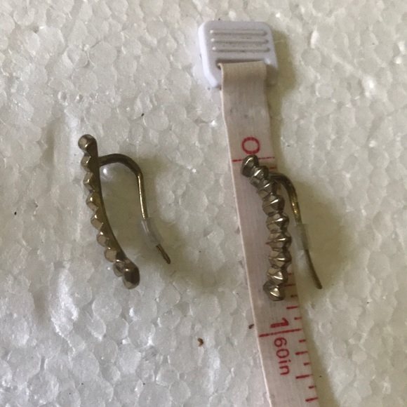 Earring - Picture 4 of 4